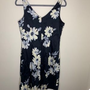 LOFT Dresses - Loft sleeveless dress size 10 LOFT Dresses - Loft sleeveless dress size 10